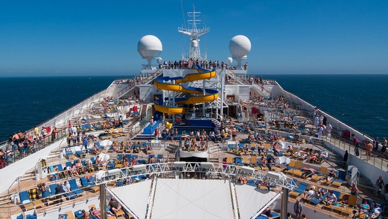 Get on Board with Personalization: How Two Luxury Cruises Improved Digital Customer Experiences